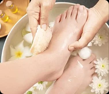 Đắp bột tạo hình nail